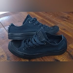 Black Converse